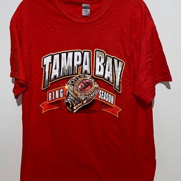 Gildan Men's Graphic Print Tampa Bay Ring Season T-Shirt Red Size Large - Picture 1 of 8